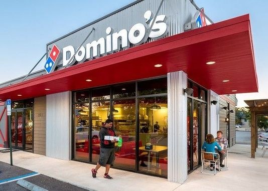 Dominos storefront